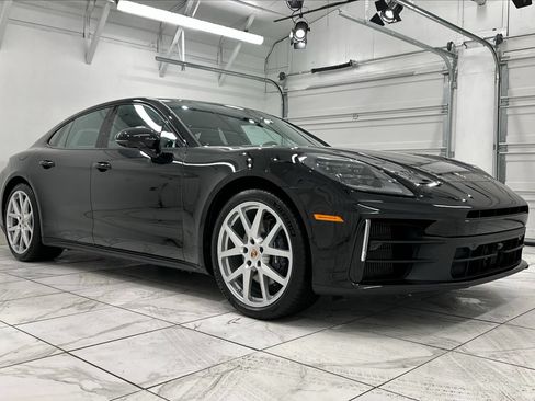 Certified 2025 Porsche Panamera 4 AWD/4WD image 8