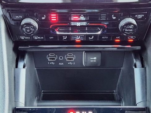 New 2025 Jeep Grand Cherokee Limited image 15