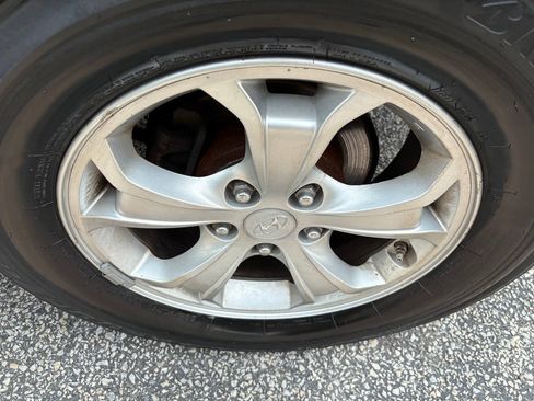 Used 2009 Hyundai Tucson SE FWD image 8