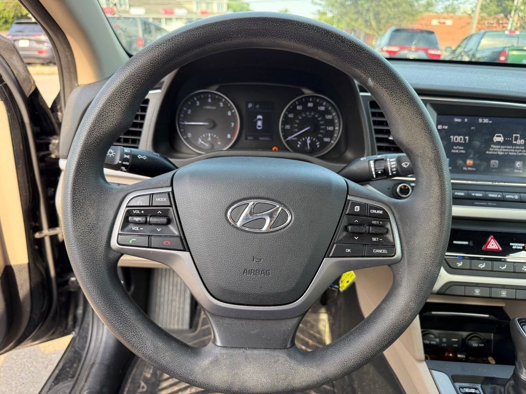 Used 2018 Hyundai Elantra SEL w/ Winter Weather Package FWD image 14
