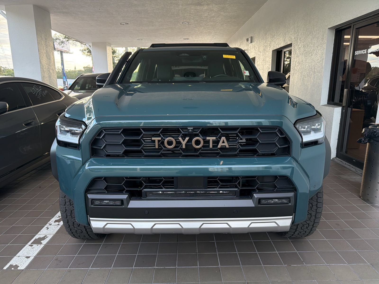 Used 2025 Toyota 4Runner Trailhunter AWD/4WD image 9