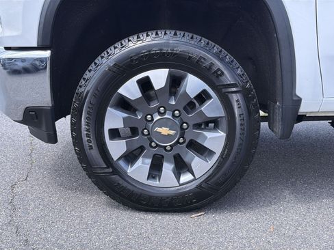 Used 2021 Chevrolet Silverado 2500 LT w/ Remote Start Package AWD/4WD image 16