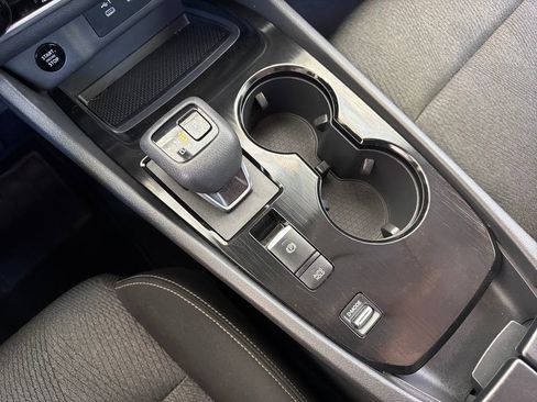 Used 2025 Nissan Rogue SV image 24