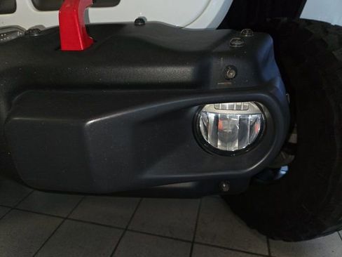 Used 2018 Jeep Wrangler Unlimited Rubicon AWD/4WD image 26