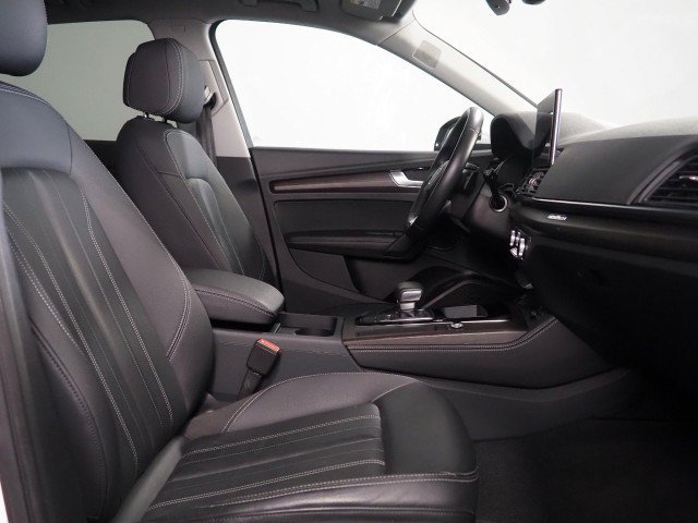 Used 2023 Audi Q5 2.0T Premium Plus w/ S Line w/ Premium Plus Package AWD/4WD image 15