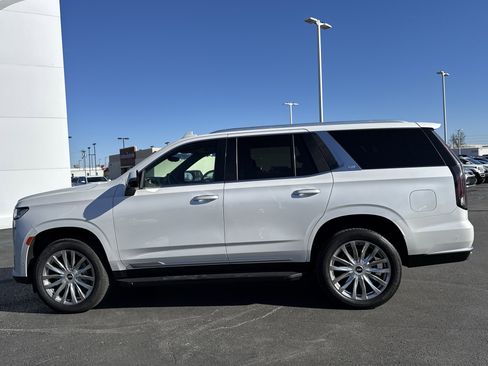 Used 2021 Cadillac Escalade Premium Luxury image 13