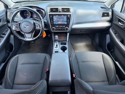 Used 2018 Subaru Outback 2.5i Premium AWD/4WD image 12