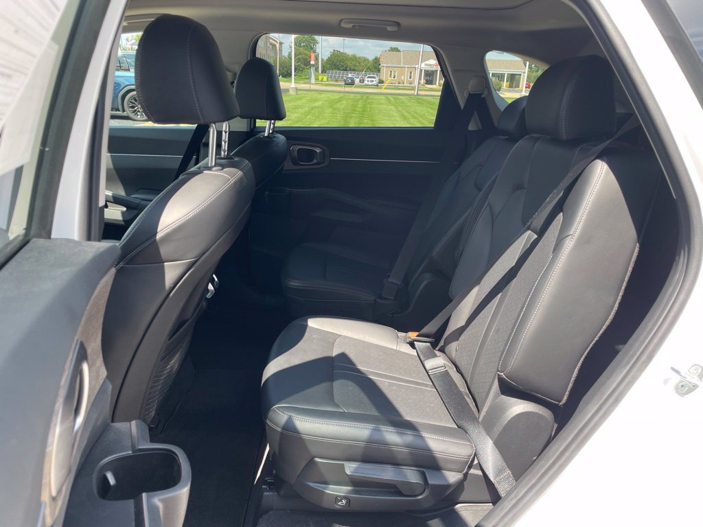 Used 2023 Kia Sorento X-Line EX AWD/4WD image 11