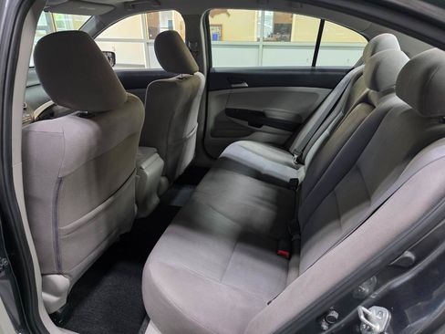 Used 2011 Honda Accord LX-P image 19