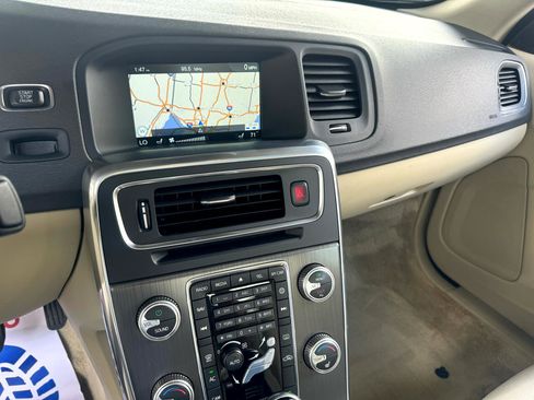 Used 2015 Volvo S60 T5 Premier image 14