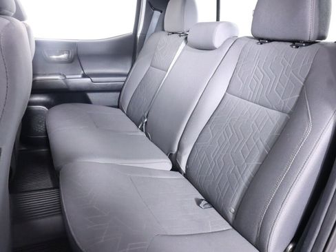 Used 2016 Toyota Tacoma TRD Sport w/ Premium & Technology Package image 34