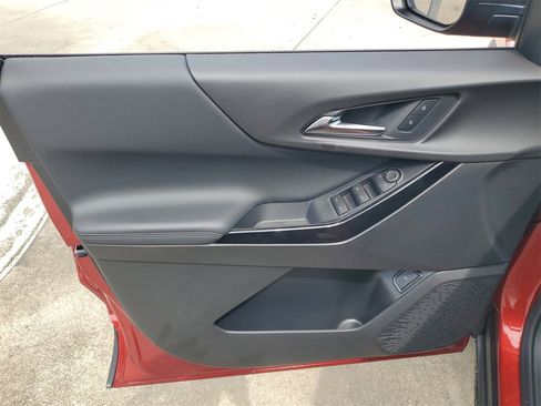 New 2026 Chevrolet Equinox LT w/ Convenience Package II image 14