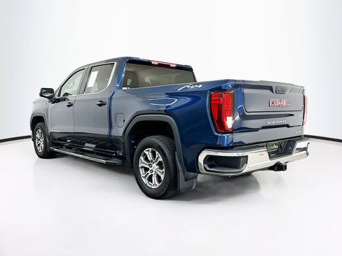 Used 2022 GMC Sierra 1500 SLE image 5