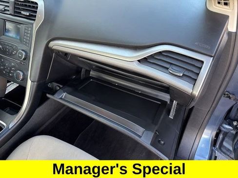 Used 2018 Ford Fusion S image 39