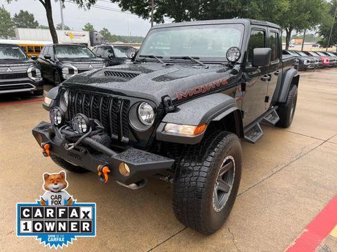 Used 2023 Jeep Gladiator Mojave AWD/4WD image 8