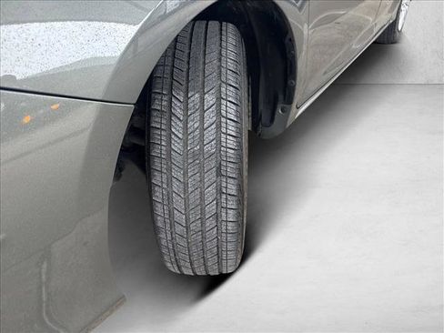 Used 2014 Toyota Camry LE image 10