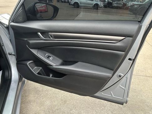 Used 2022 Honda Accord Sport image 16