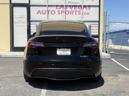 Used 2024 Tesla Model Y Performance AWD/4WD image 8