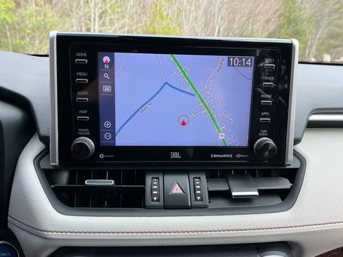 Used 2020 Toyota RAV4 Limited image 16