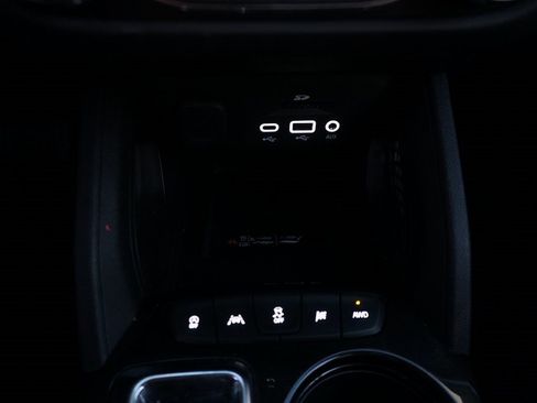 Certified 2023 Chevrolet TrailBlazer RS w/ Sun and Liftgate Package image 17