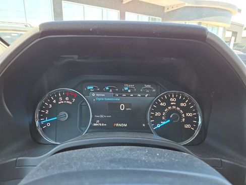 Used 2017 Ford F150 Lariat w/ Equipment Group 502A Luxury AWD/4WD image 24