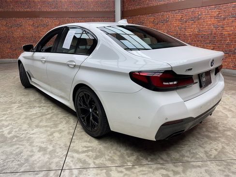 Certified 2022 BMW 540i xDrive w/ M Sport Package image 3
