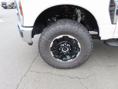 New 2026 Ford F250 Lariat w/ Tremor Off-Road Package image 10