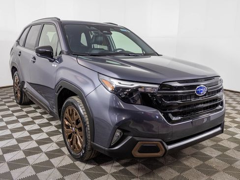 Used 2025 Subaru Forester Sport image 14