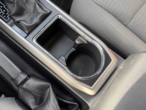 Used 2016 Toyota Tacoma SR5 image 20