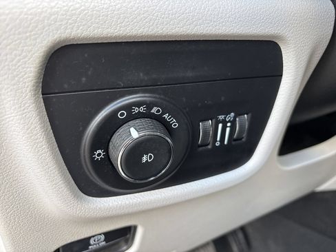 Used 2023 Jeep Grand Cherokee L Overland AWD/4WD image 14