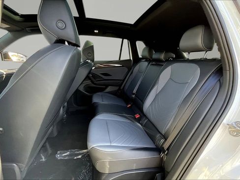 New 2026 Volkswagen Tiguan SE R-Line image 22