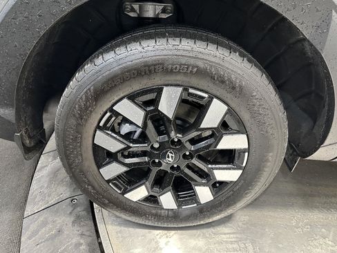 Certified 2025 Hyundai Santa Cruz SEL image 10