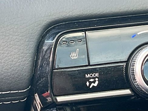 Used 2024 Honda Pilot Touring image 21