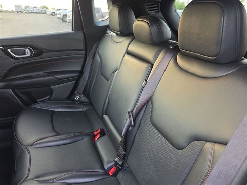 Used 2023 Jeep Compass Trailhawk image 22