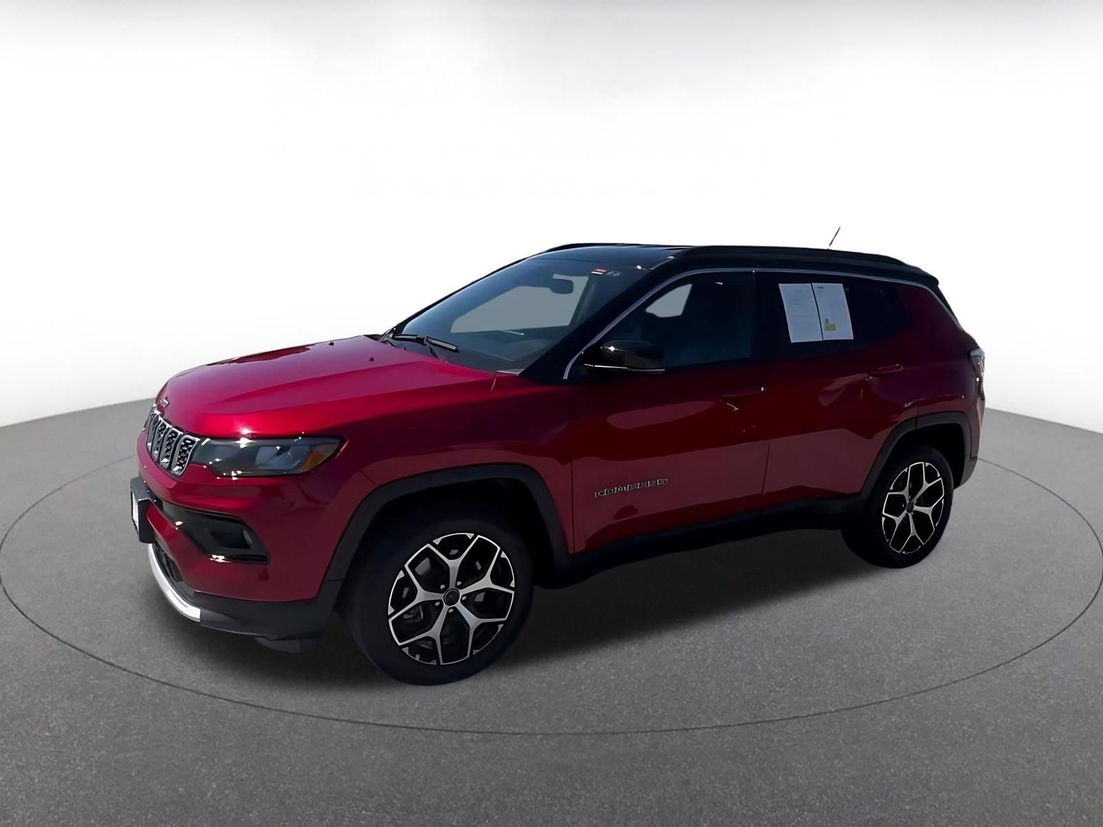 Used 2025 Jeep Compass Limited AWD/4WD image 4
