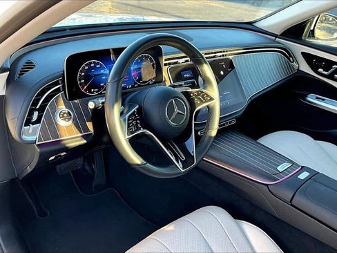 Certified 2025 Mercedes-Benz E 350 4MATIC Sedan image 14