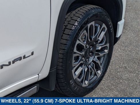 Used 2024 GMC Sierra 1500 Denali Ultimate image 12