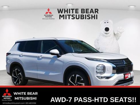 Used 2024 Mitsubishi Outlander SE AWD/4WD image 1