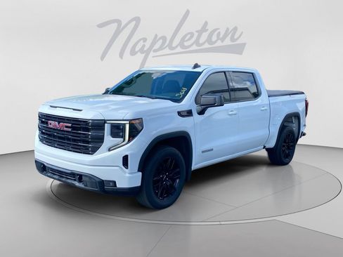 Used 2023 GMC Sierra 1500 Elevation RWD image 1