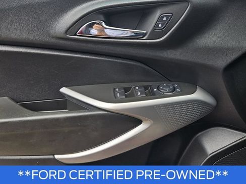 Used 2024 Chevrolet Trax LS w/ LS Convenience Package FWD image 28