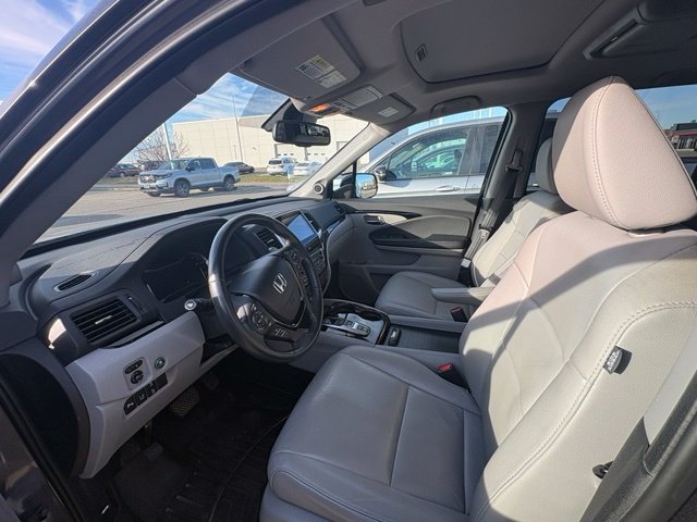 Used 2016 Honda Pilot Touring image 10