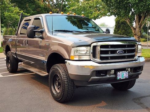 Used 2002 Ford F250 Lariat AWD/4WD image 2