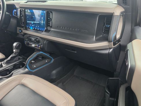 Used 2023 Ford Bronco Wildtrak AWD/4WD image 19