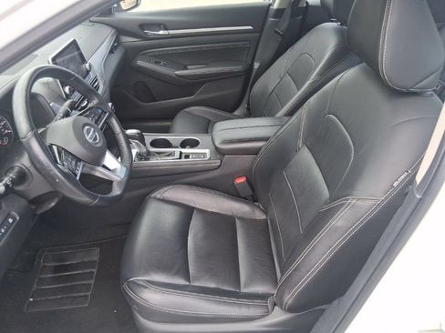 Used 2019 Nissan Altima 2.5 Platinum AWD/4WD image 15