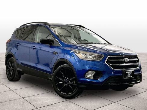 Used 2019 Ford Escape SE AWD/4WD image 2