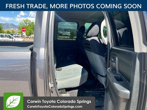 Used 2017 RAM 1500 Express AWD/4WD image 11