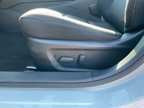 Used 2025 Nissan Altima 2.5 SV image 22