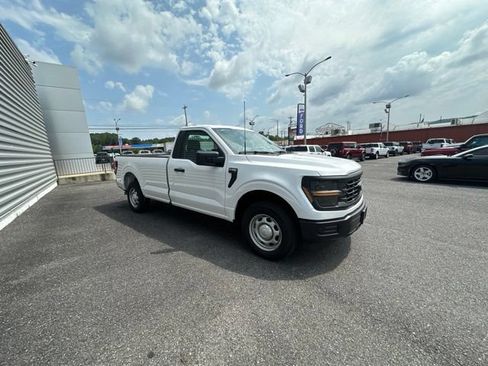 Used 2025 Ford F150 XL RWD image 3