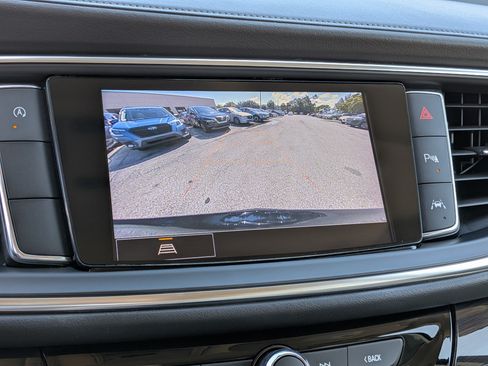Used 2023 Buick Enclave Essence FWD image 33