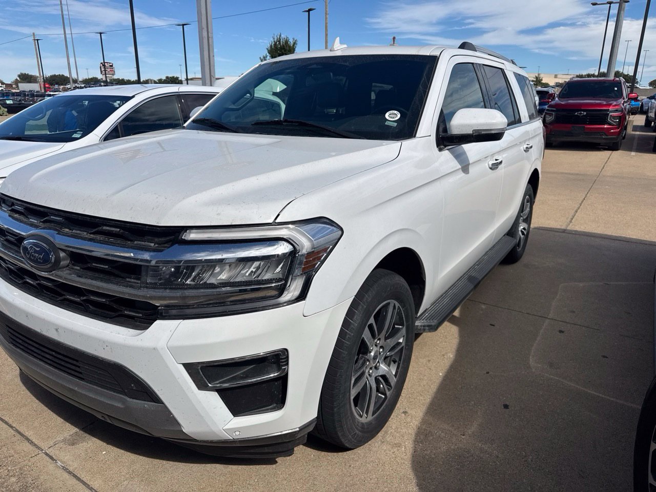 Used 2024 Ford Expedition Limited RWD image 1
